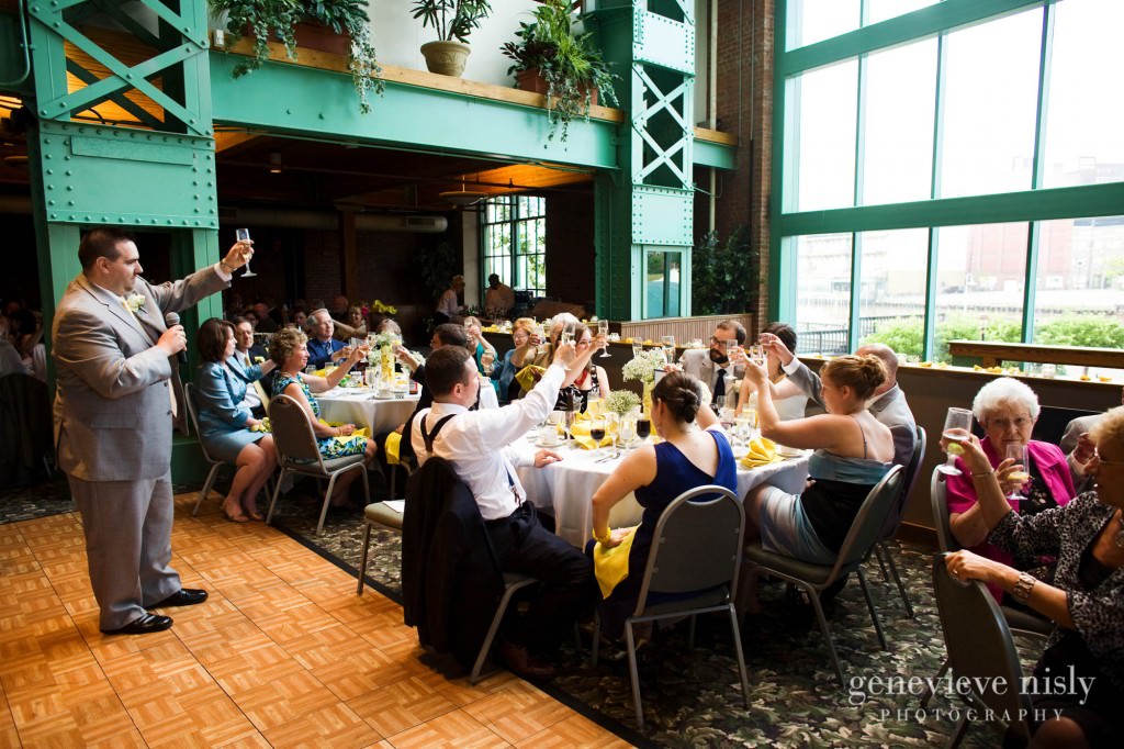 erin-dave-034-windows-on-the-river-cleveland-wedding-photographer-genevieve-nisly-photography