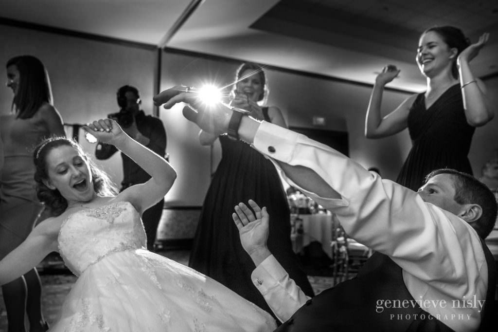 meghan-kyle-047-bertram-inn-aurora-wedding-photographer-genevieve-nisly-photography-1