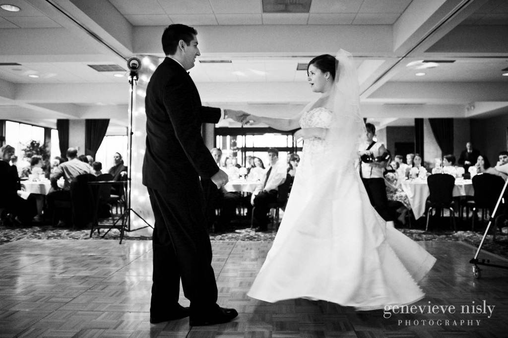  Akron, Copyright Genevieve Nisly Photography, Firestone Country Club, Ohio, Summer, Wedding