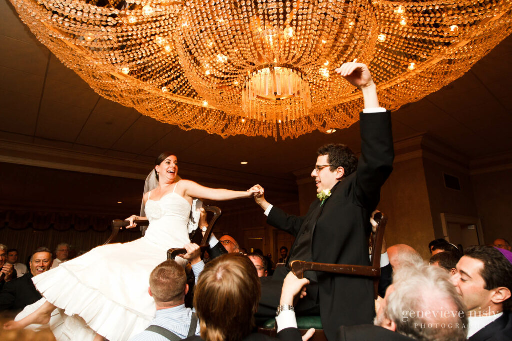 Beechmont Country Club, Chagrin Falls, Copyright Genevieve Nisly Photography, Summer, Wedding