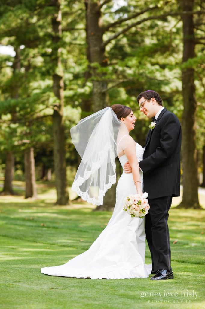  Beechmont Country Club, Chagrin Falls, Copyright Genevieve Nisly Photography, Summer, Wedding