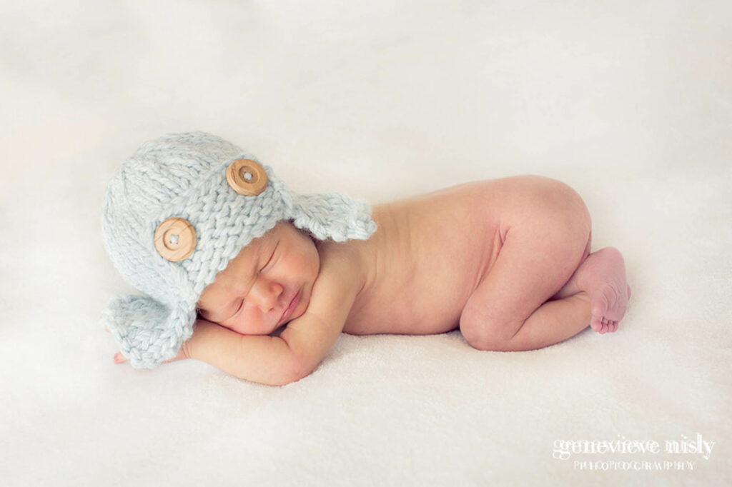 fynn-011-newborn-ohio-portrait-photographer-genevieve-nisly-photography