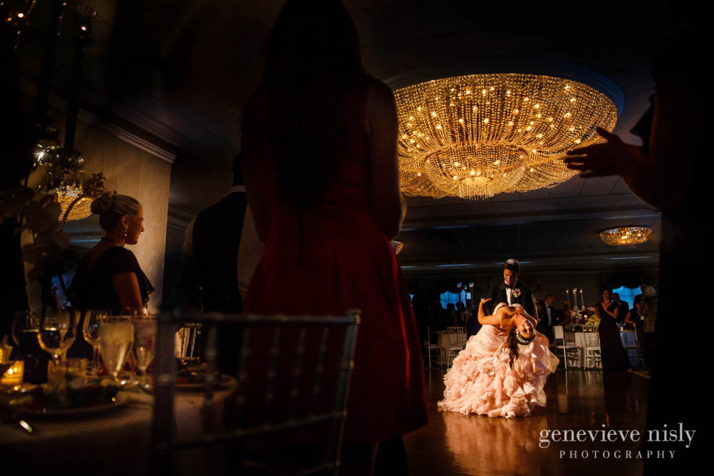 Beechmont Country Club, Chagrin Falls, Copyright Genevieve Nisly Photography, Ohio, Summer, Wedding