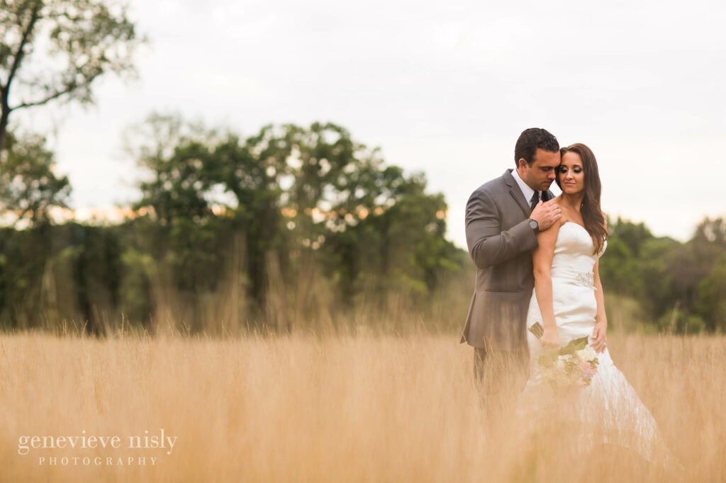 Brookside Country Club, Canton, Copyright Genevieve Nisly Photography, Summer, Wedding