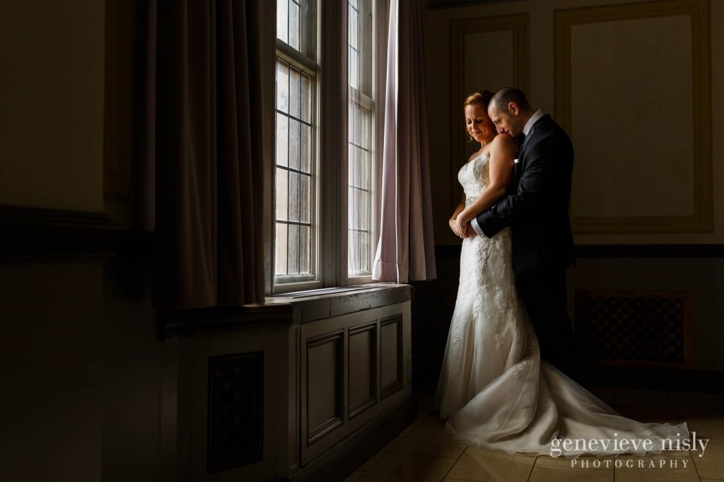 steven-beth-012-tudor-arms-hotel-cleveland-wedding-photographer-genevieve-nisly-photography
